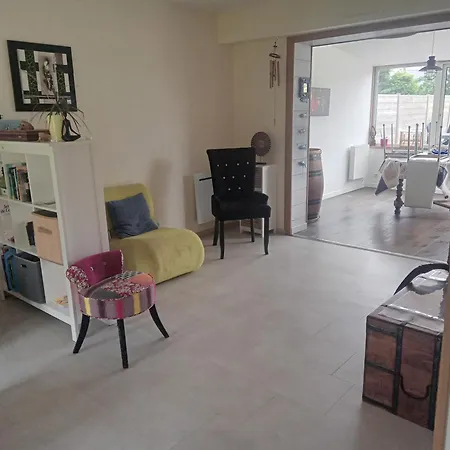 Holiday home La Tiny Aux Portes De Brest Guilers